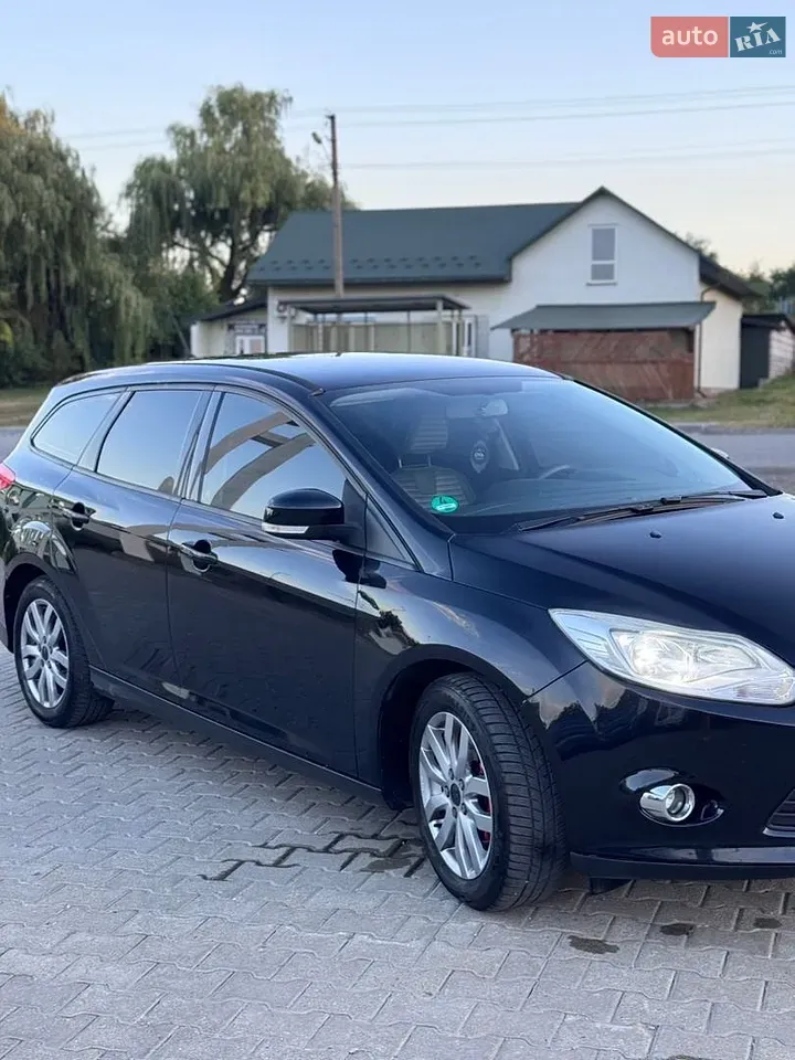 Ford Focus 2011 photo 4