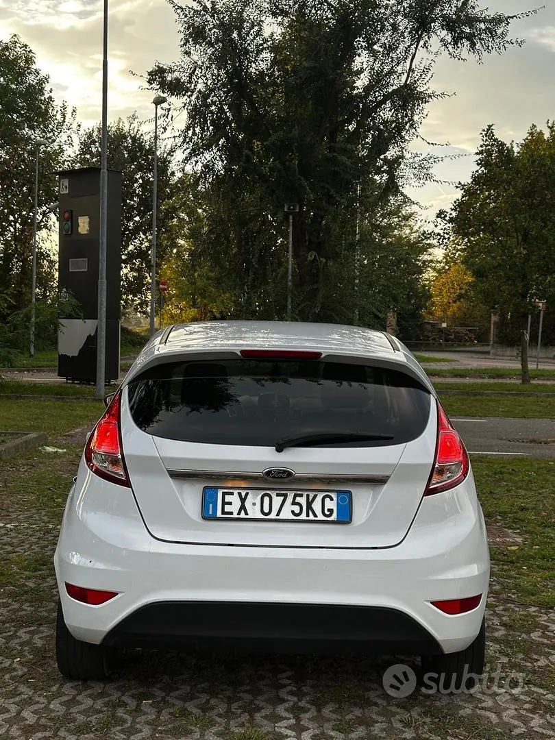 Ford Fiesta 2014 photo 3