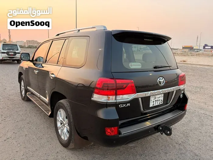 Toyota Land Cruiser 2020 photo 2