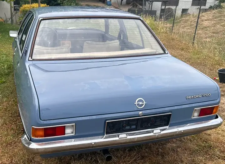 Opel Rekord 1974 photo 2