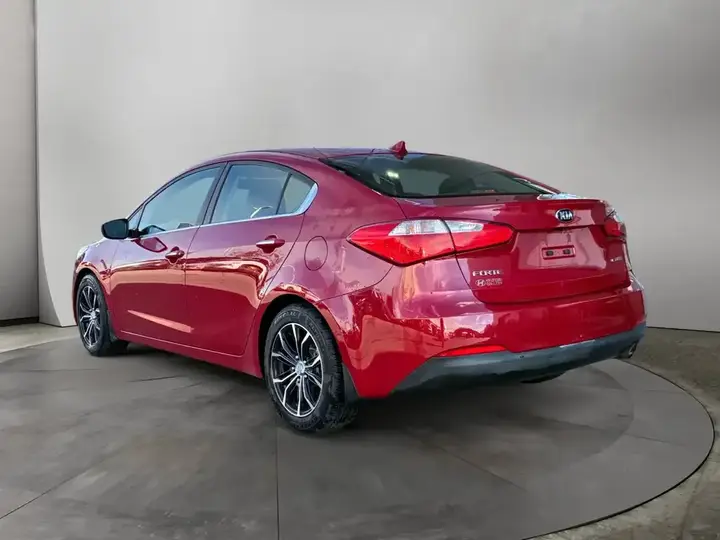 Kia Forte 2015 photo 3