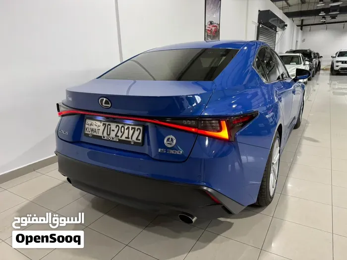 Lexus Is300 2023 photo 4