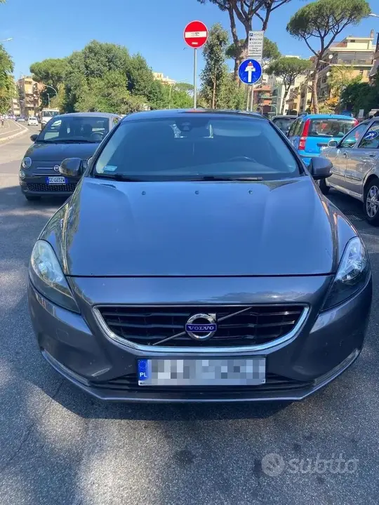 Volvo V40
