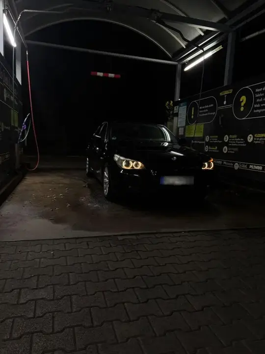 BMW 525I