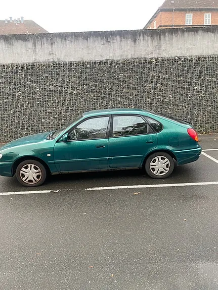 Toyota Corolla 2000 photo 2