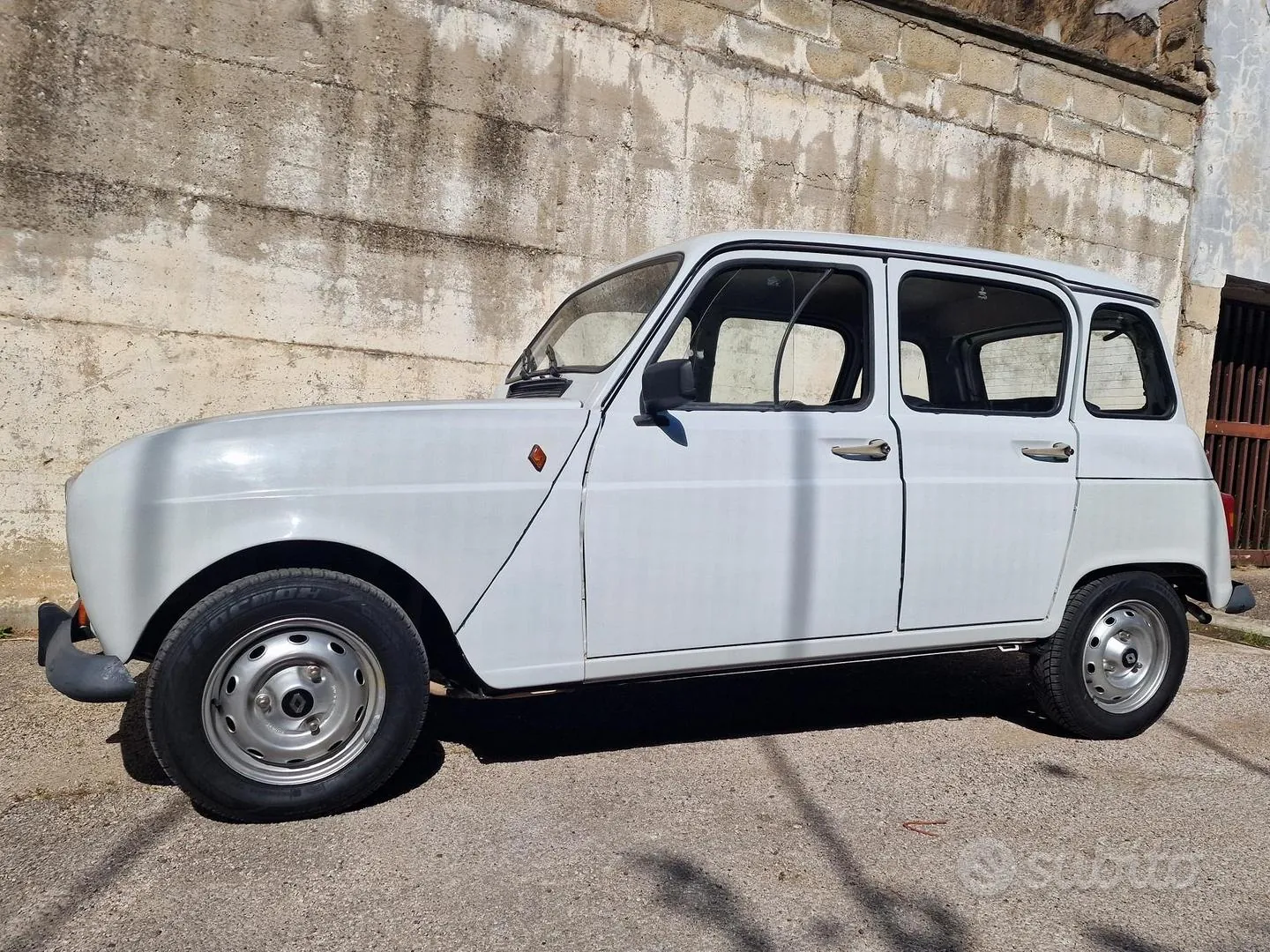 Renault 4