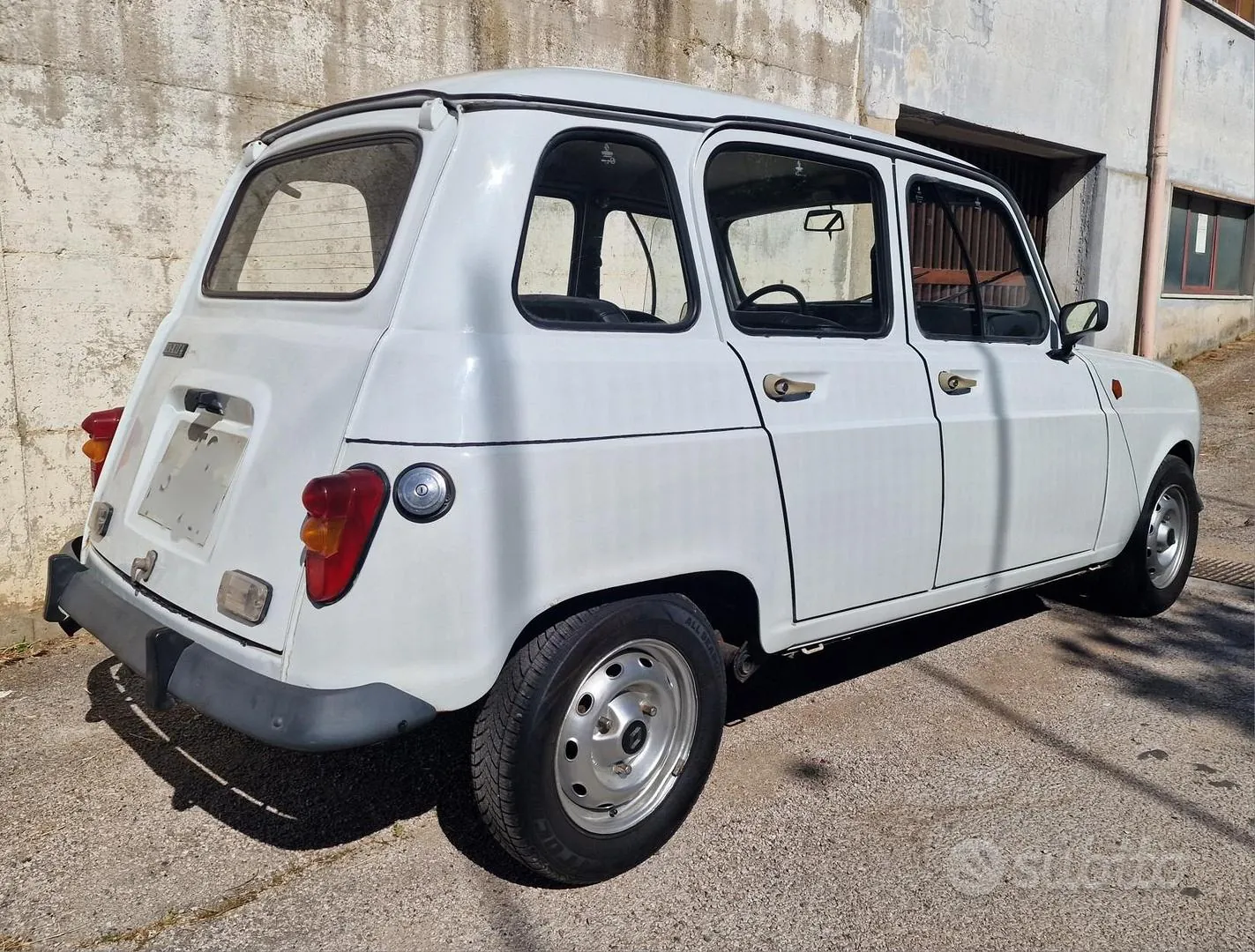 Renault 4 1990 photo 4