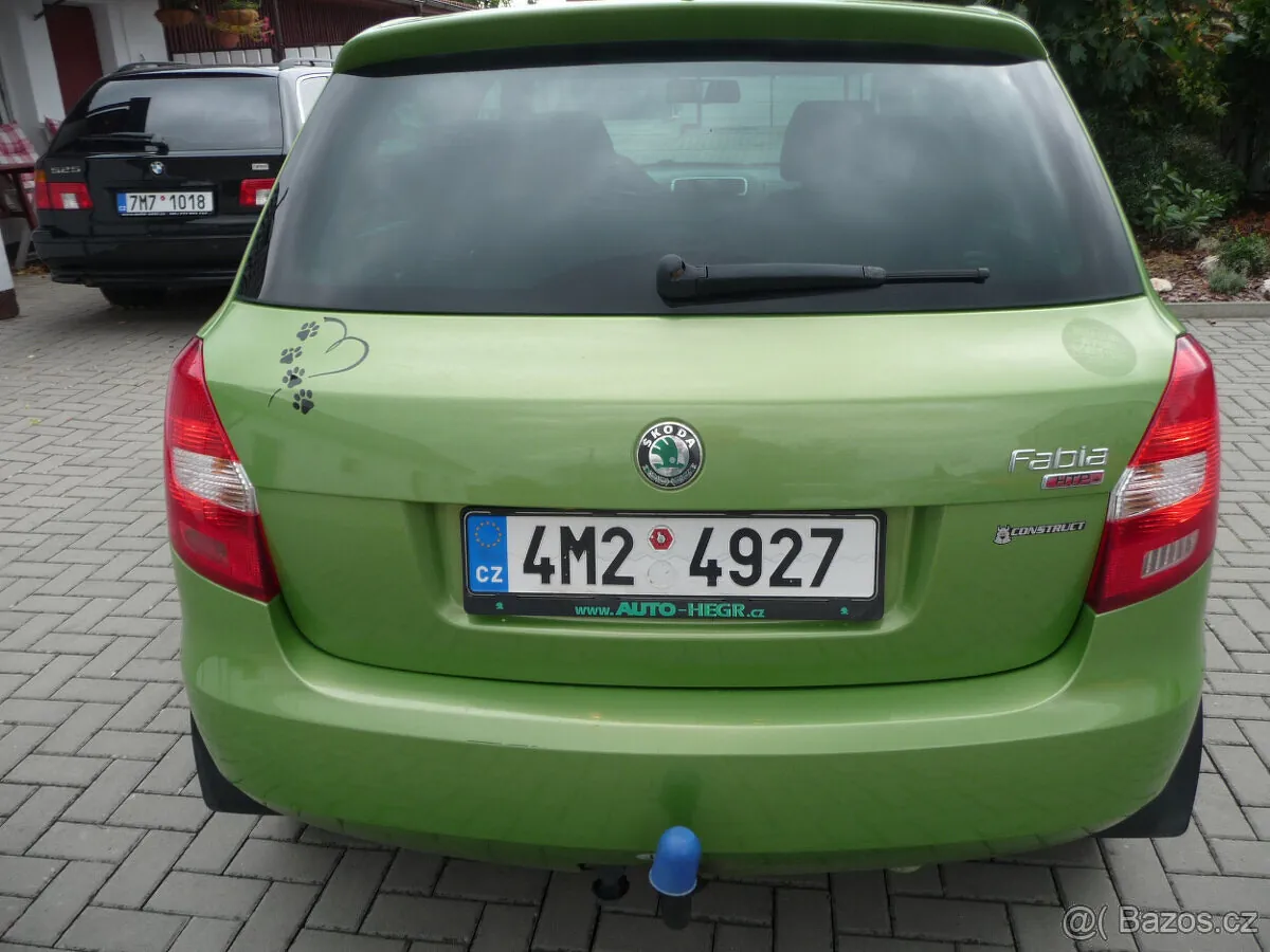 Skoda Fabia 2010 photo 5