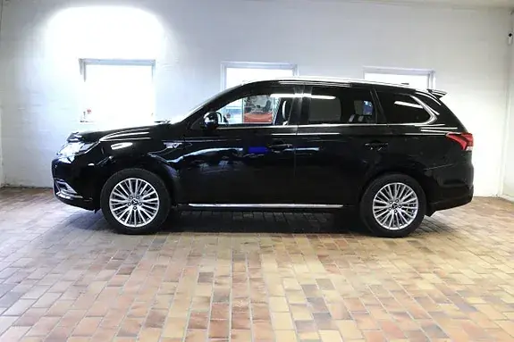 Mitsubishi Outlander 2020 photo 3