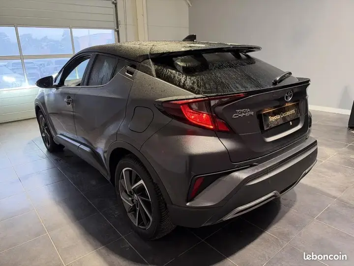 Toyota C-Hr 2023 photo 4