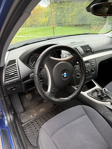 BMW 116I 2010 photo 4