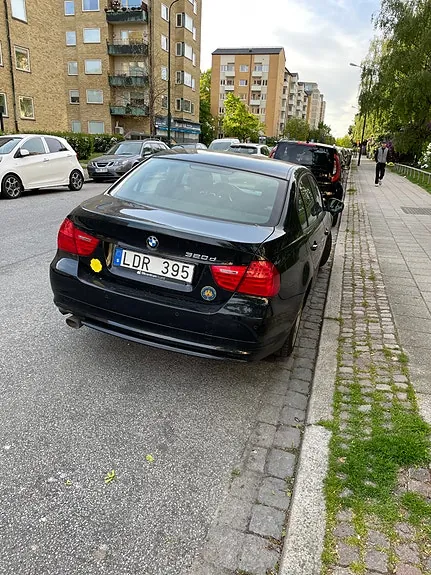 BMW 320D 2011 photo 5