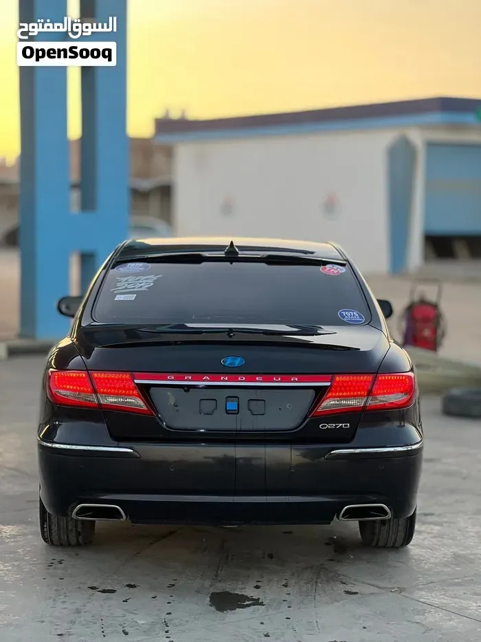 Hyundai Azera 2010 photo 2