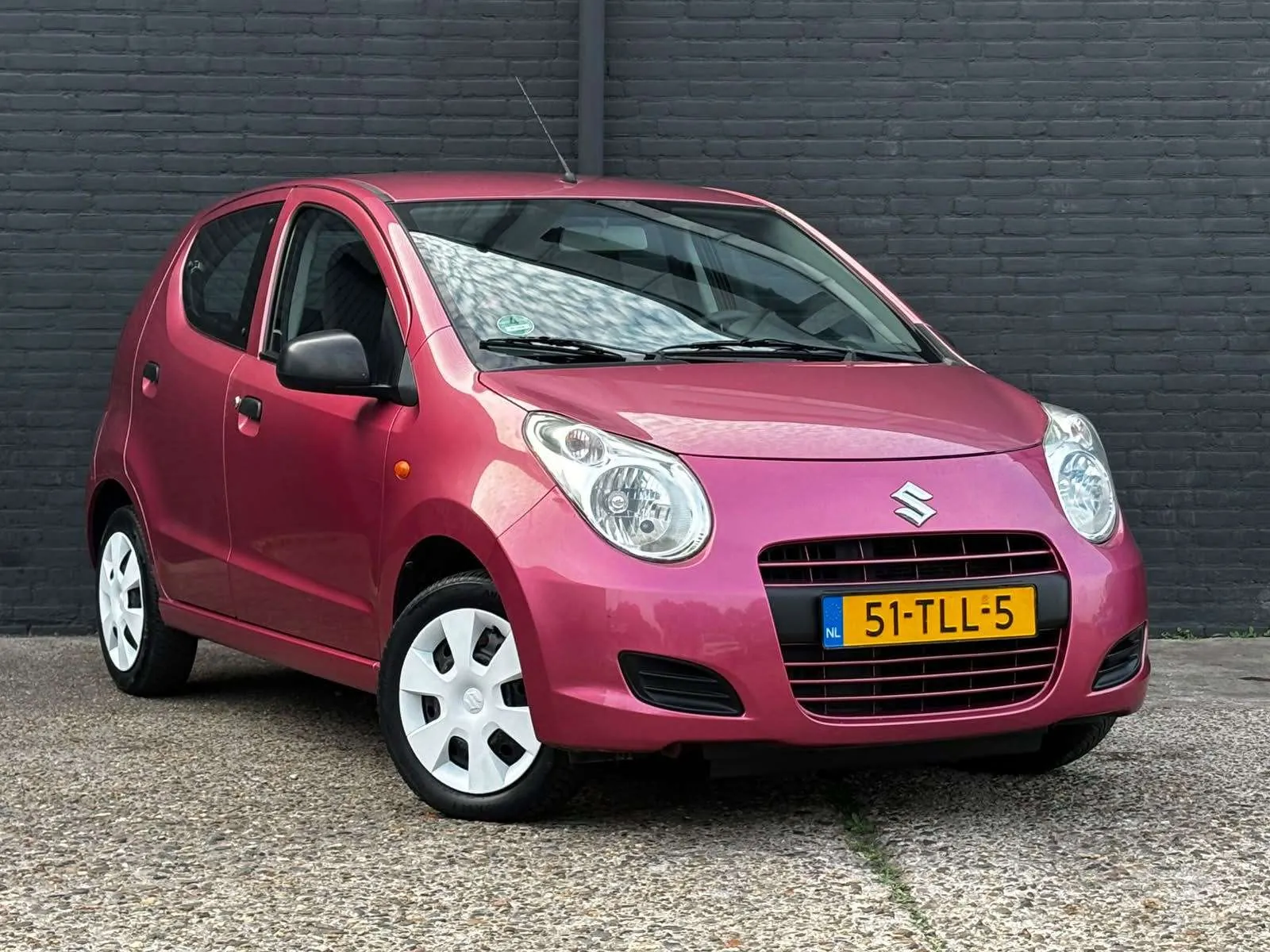 Suzuki Alto 2012 photo 2