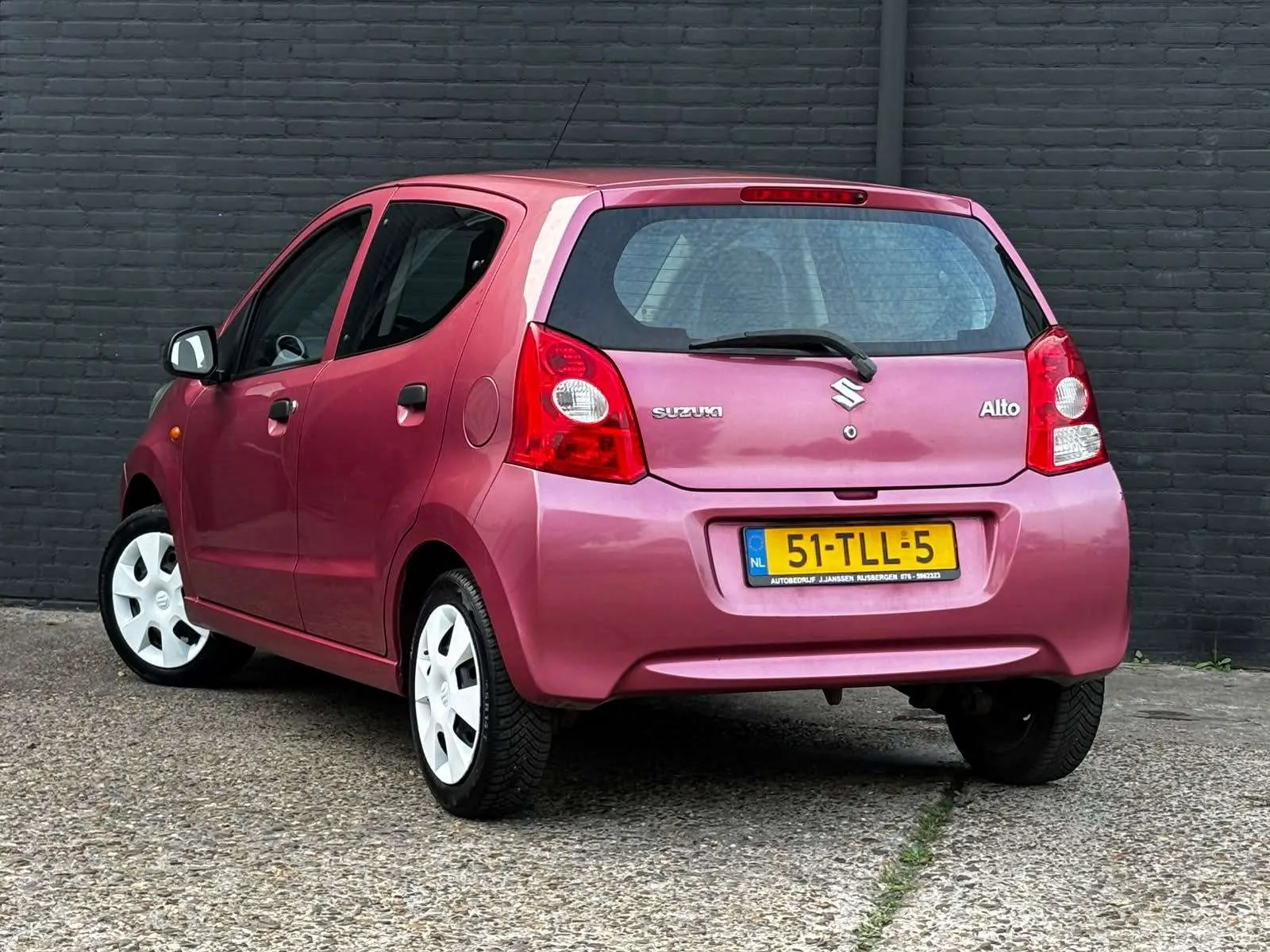 Suzuki Alto 2012 photo 5