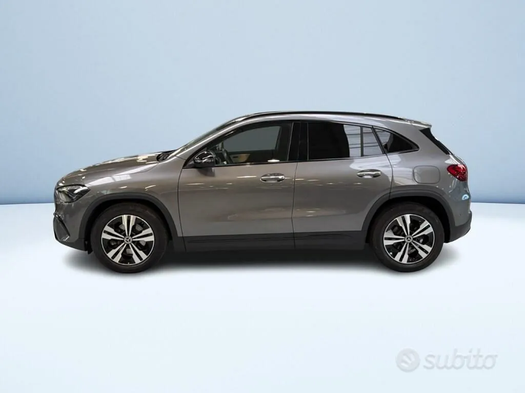 Mercedes-Benz Gla 2024 photo 4