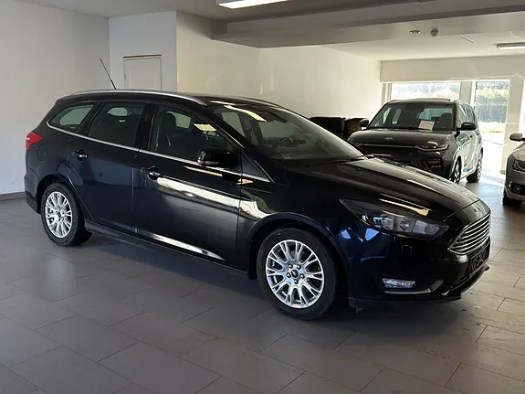Ford Focus 2015 photo 2