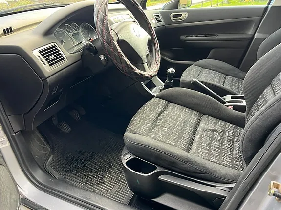 Peugeot 307 2005 photo 5