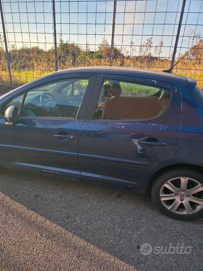 Peugeot 207