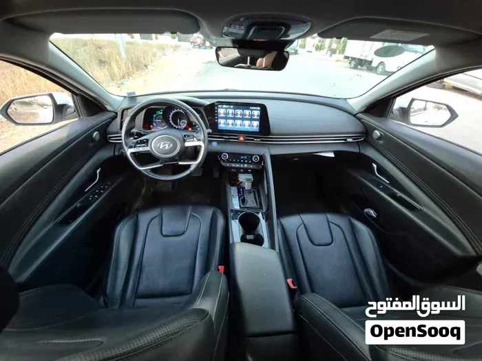Hyundai Avante 2023 photo 4