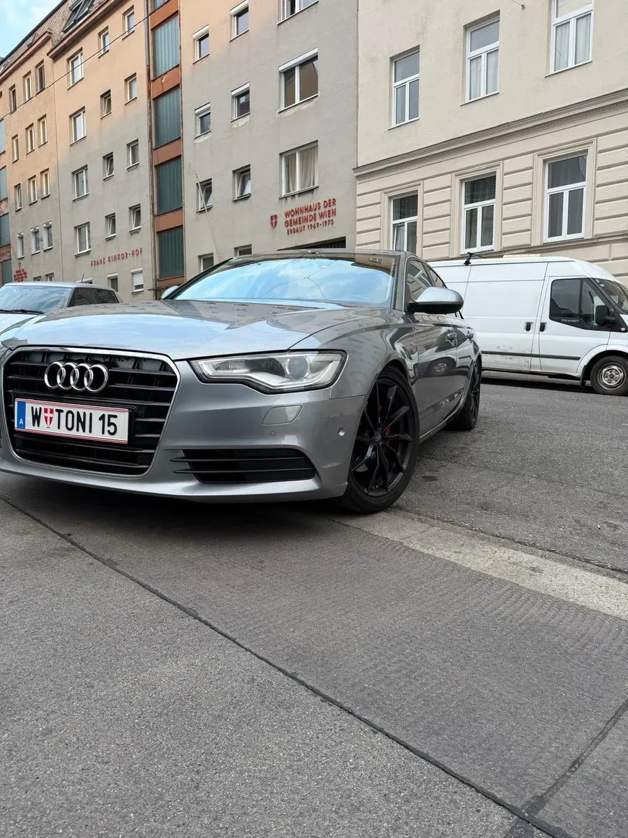 Audi A6 2014 photo 2