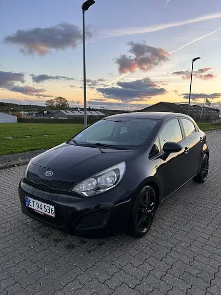 Kia Rio 2012 photo 2
