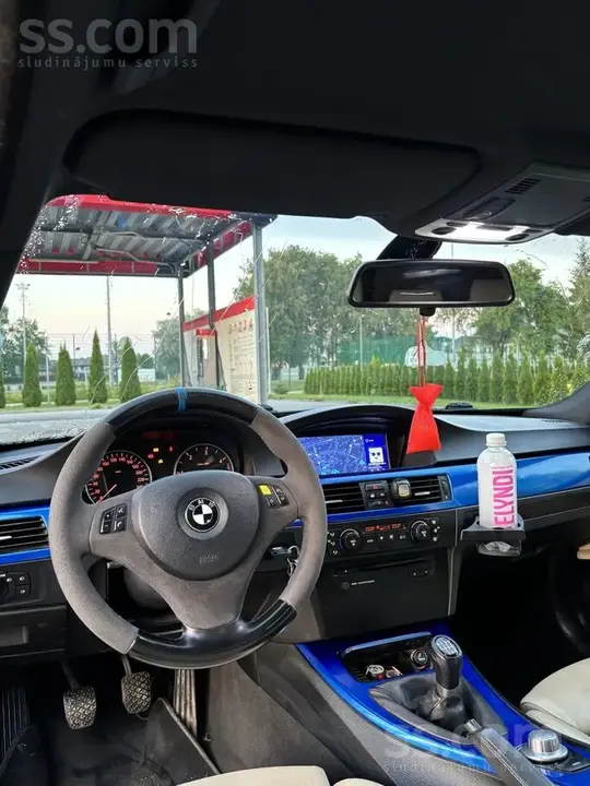 BMW E91 2006 photo 2