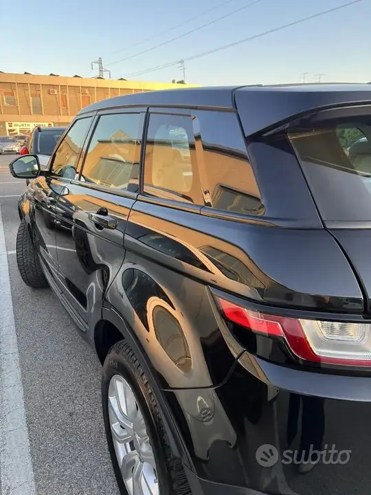 Land Rover Evoque 2017 photo 3