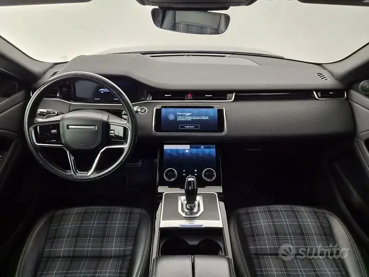 Land Rover Evoque 2021 photo 4