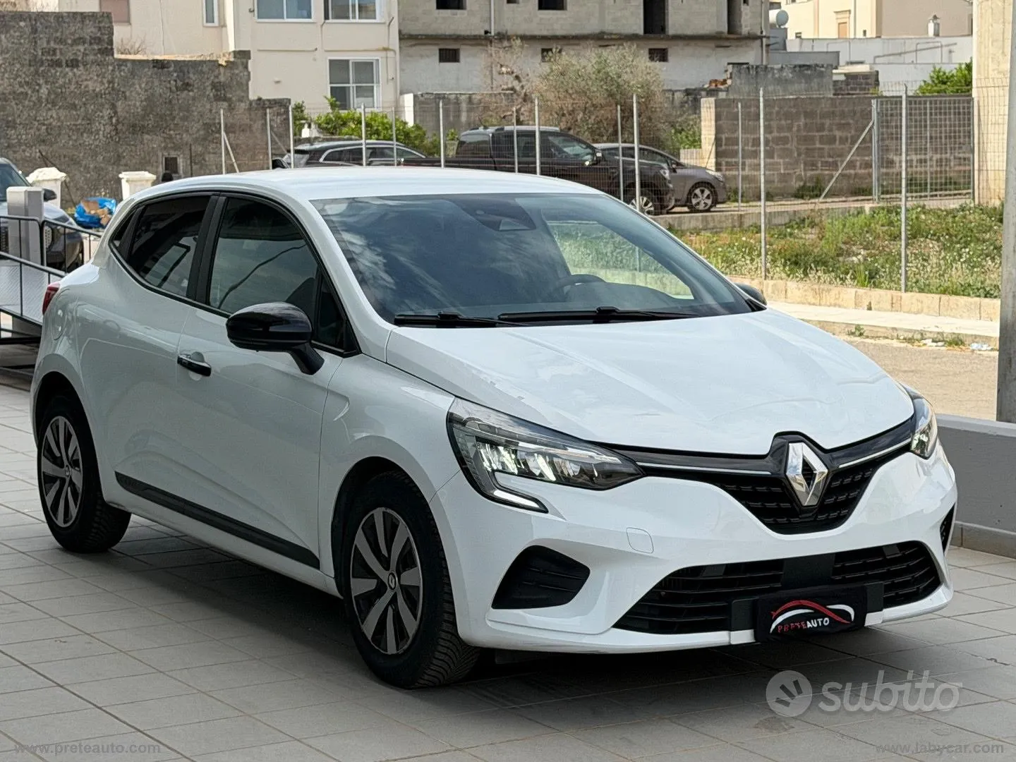 Renault Clio 2023 photo 3