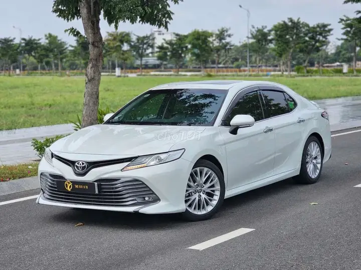 Toyota Camry 2020 photo 3