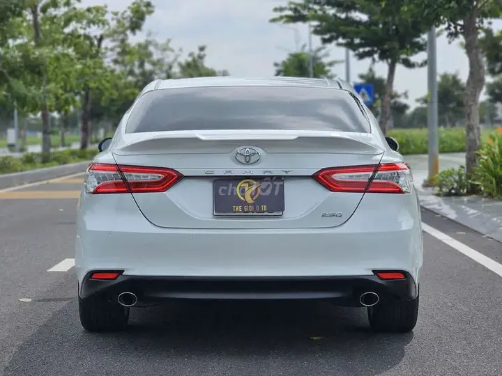 Toyota Camry 2020 photo 4