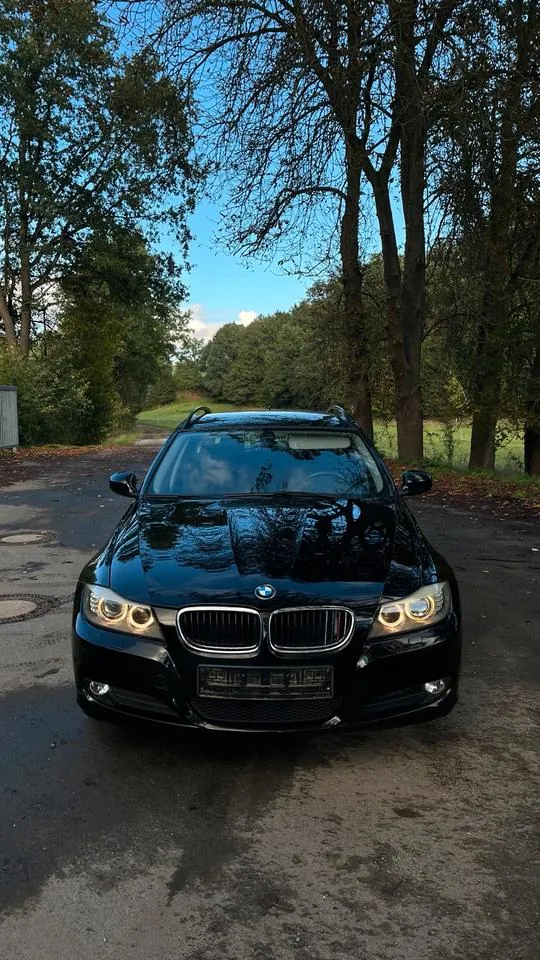 BMW 318I