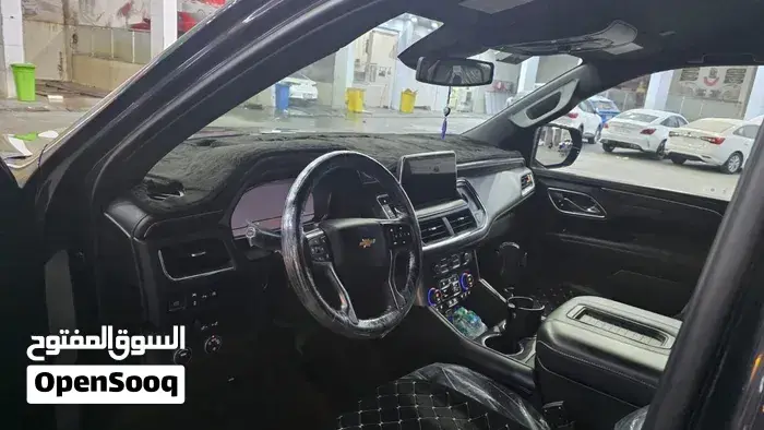 Chevrolet Tahoe 2023 photo 2