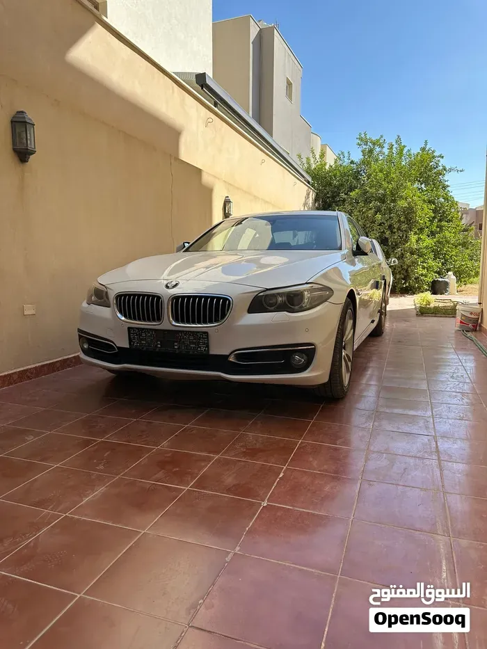 BMW 5 Series 2015 photo 4