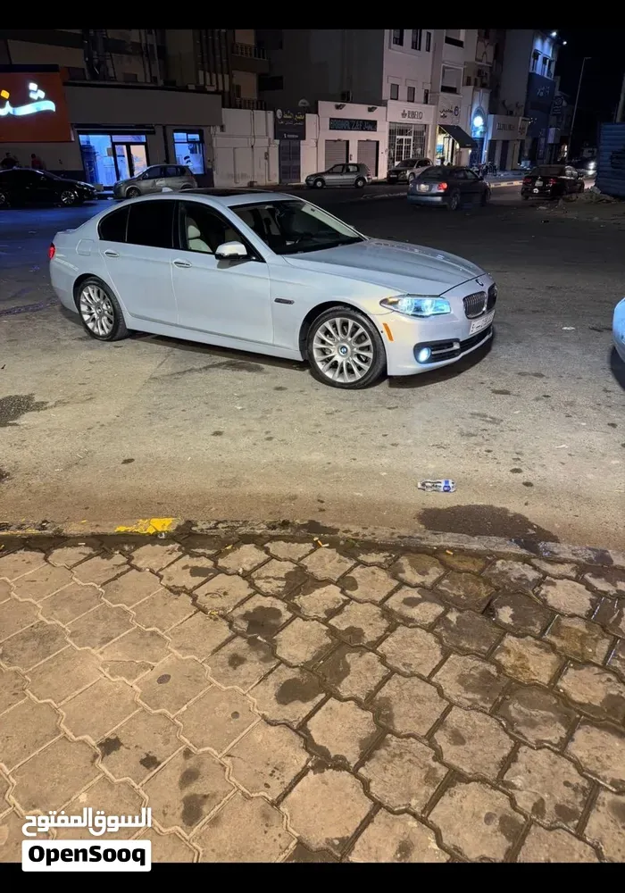 BMW 5 Series 2015 photo 5