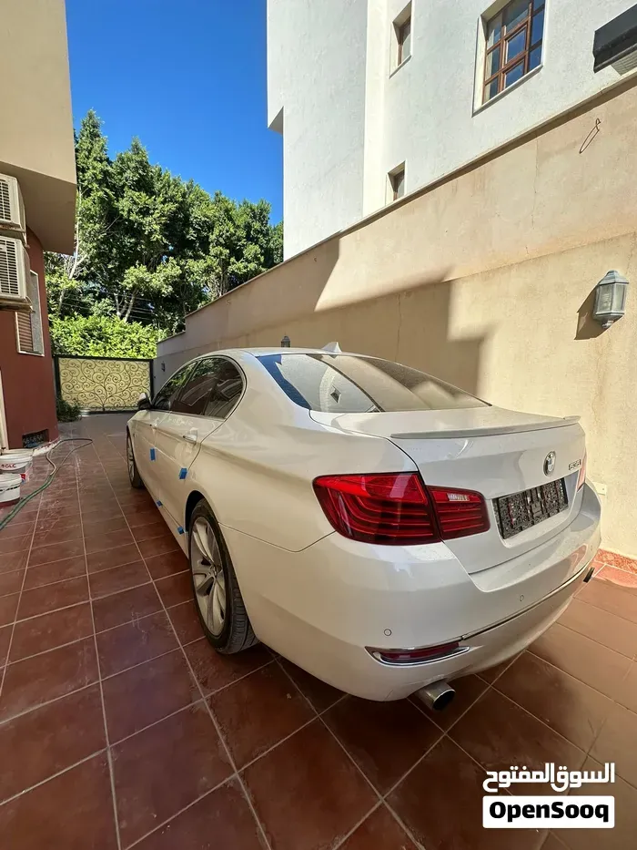 BMW 5 Series 2015 photo 2