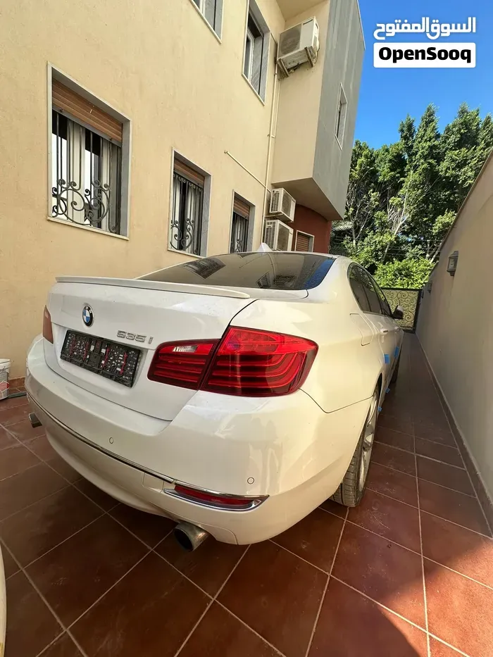 BMW 5 Series 2015 photo 3