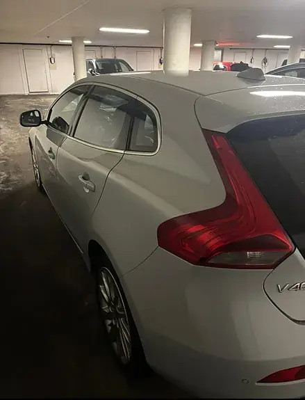 Volvo V40 2013 photo 2