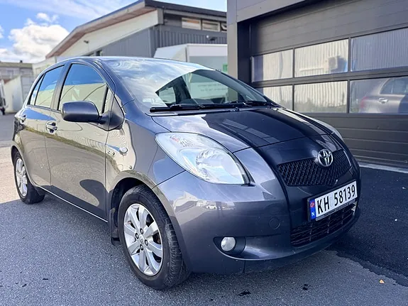 Toyota Yaris 2008 photo 4