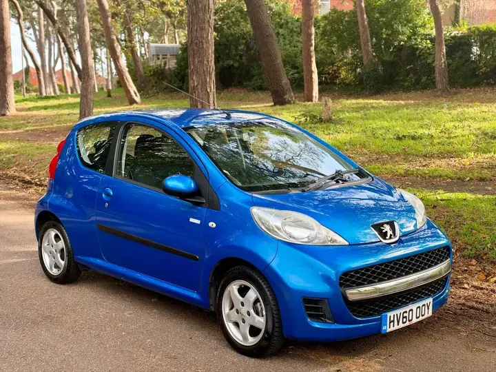 Peugeot 107 2010 photo 2
