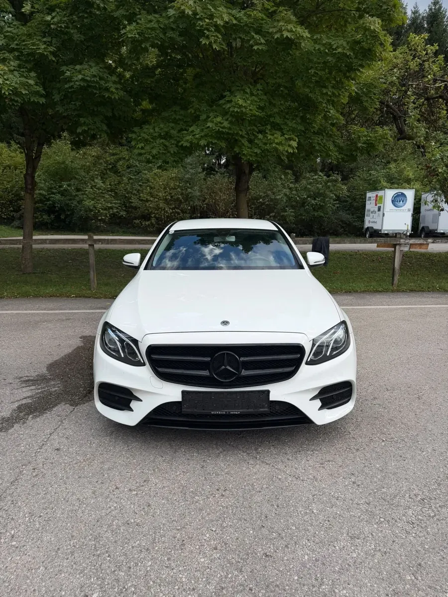 Mercedes-Benz E-Class 2018 photo 3