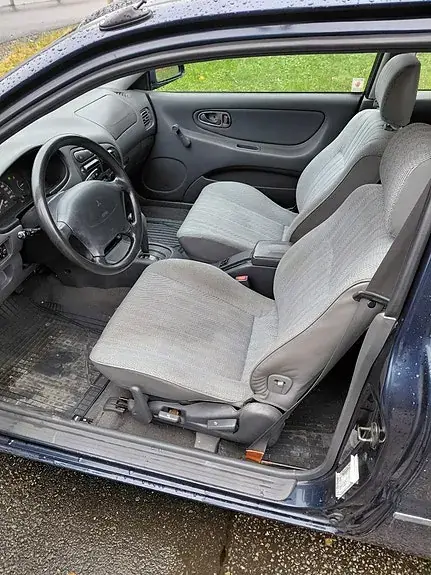 Mitsubishi Colt 1995 photo 5
