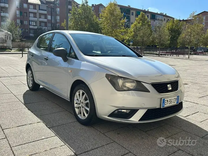 Seat Ibiza 2012 photo 4