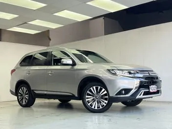Mitsubishi Outlander 2022 photo 5