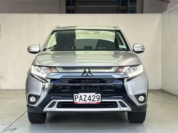 Mitsubishi Outlander 2022 photo 3