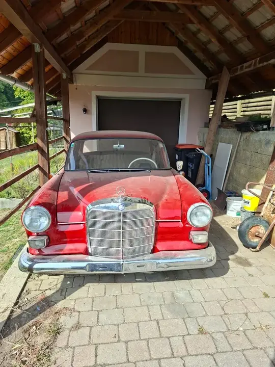 Mercedes-Benz 190