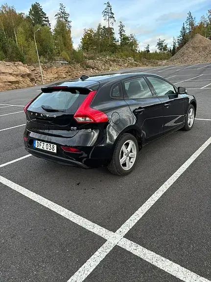 Volvo V40 2014 photo 2
