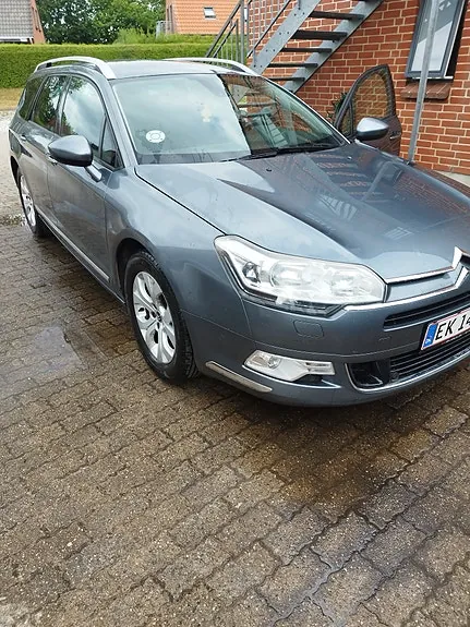 Citroen C5 2011 photo 2