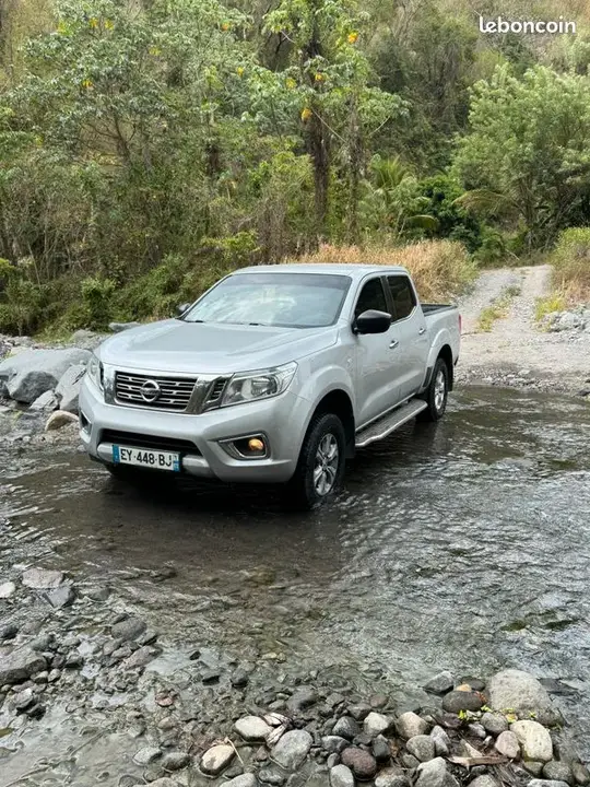 Nissan Navara 2018 photo 2